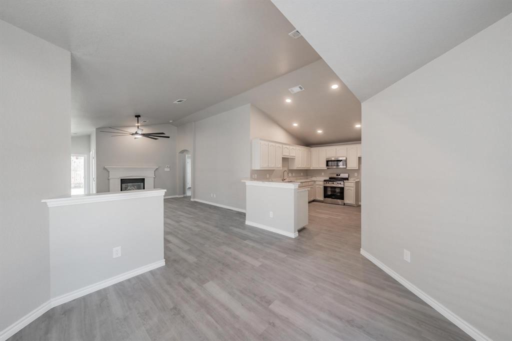 Villages Of Woodland Spgs W - Residential Lease