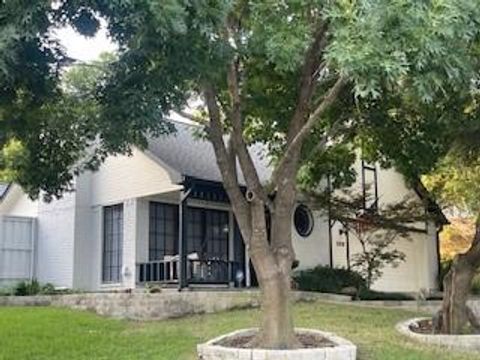2510 Plumdale Drive Carrollton TX 75006