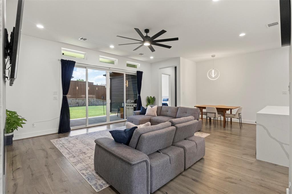 1301 Incline Circle