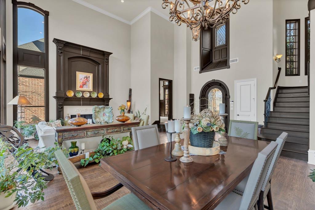 715 Winding Bend Circle