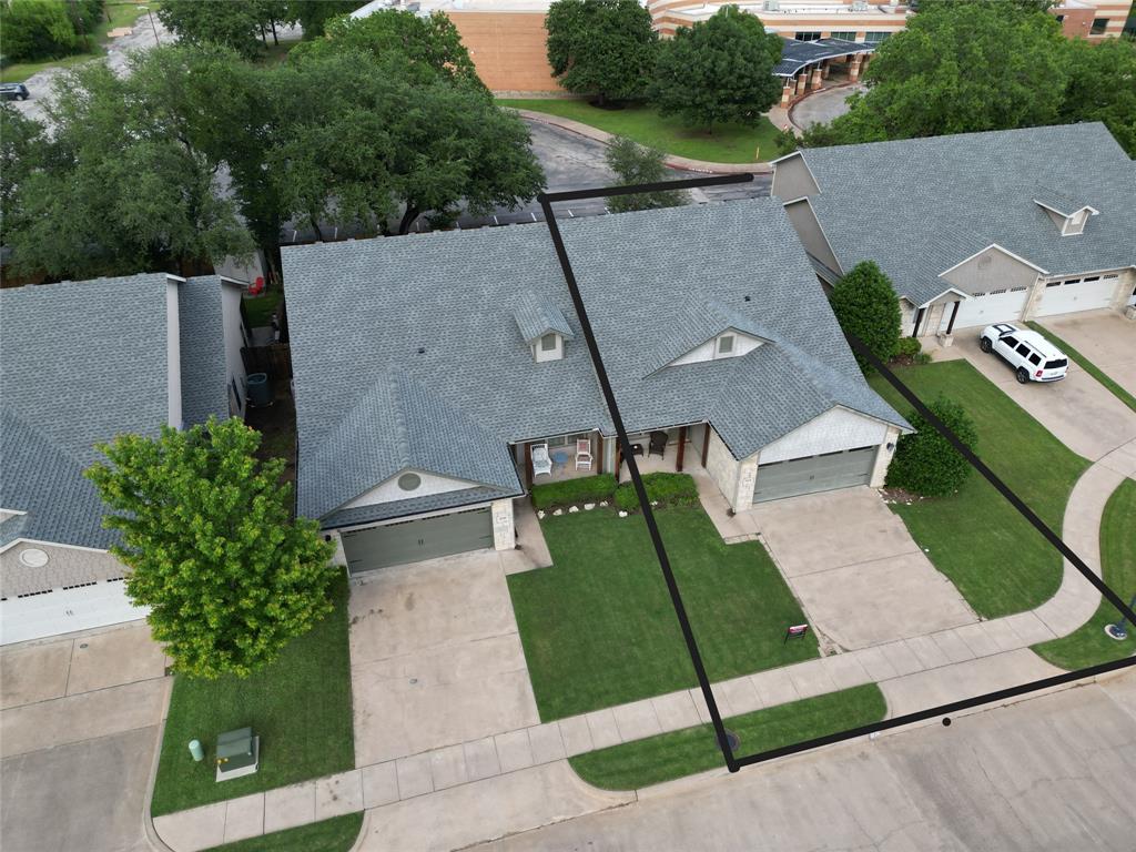 2228 Cobblestone Court