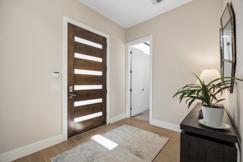 3320 Walchard Court