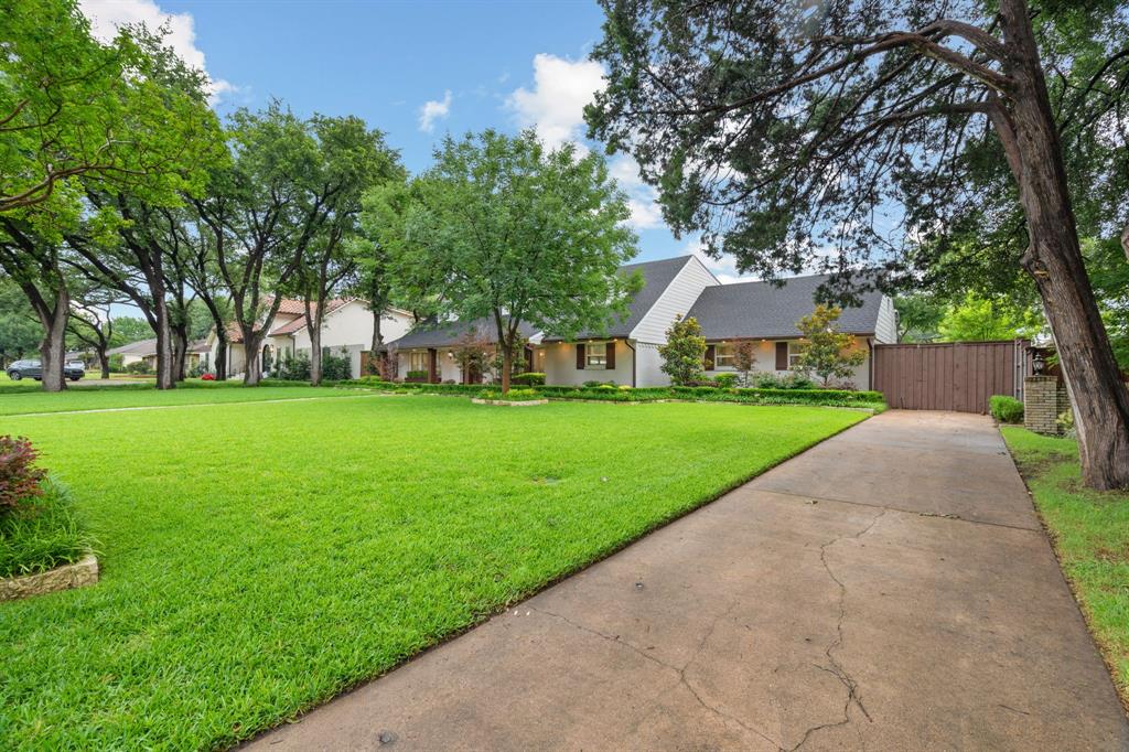 4432 Willow Lane