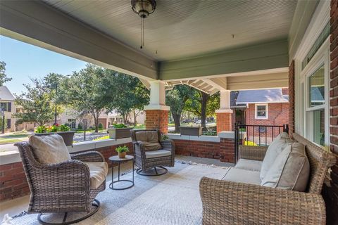1204 Virginia Place Fort Worth TX 76107