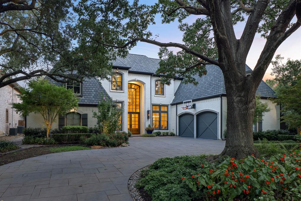 6236 Waggoner Drive