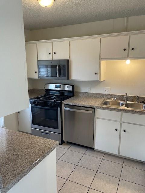 Bbb & Crr - Residential Lease