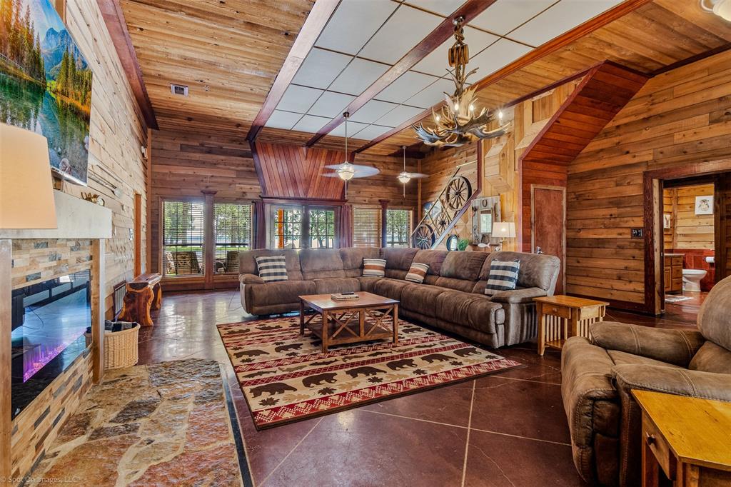 7272 County Road 3516