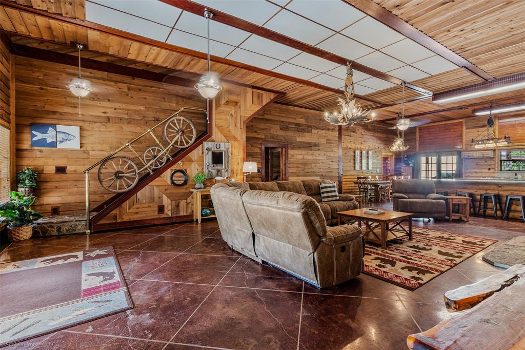 7272 County Road 3516