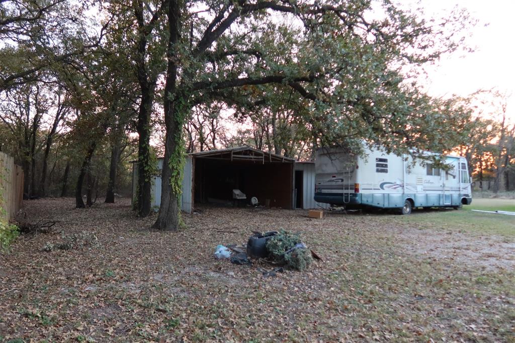 233 County Road 1637