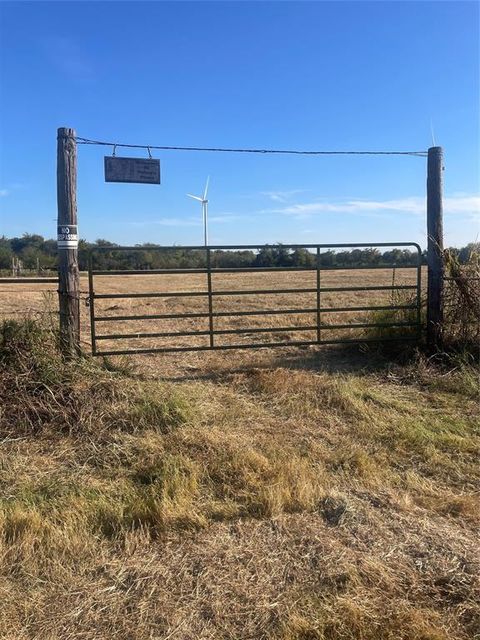 345 CR 3346 Hubbard TX 76648