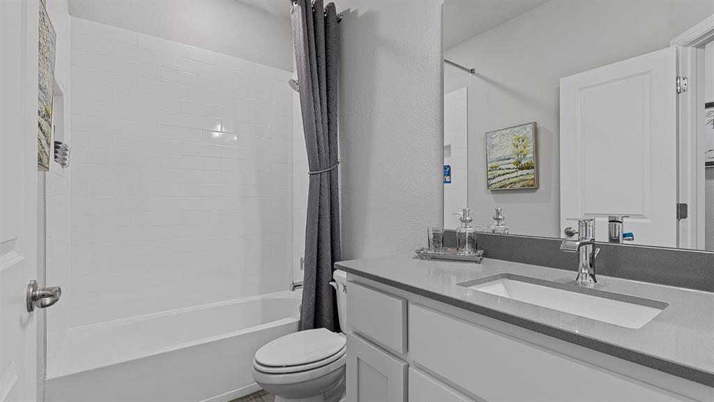 Lakeview Pointe - Residential