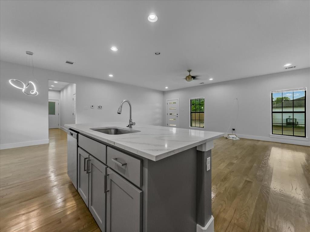 Mount Auburn - Residential