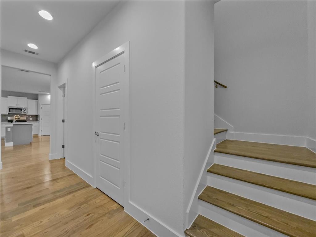 Mount Auburn - Residential