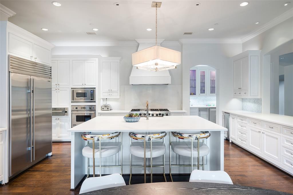 Uri Jones Sub City Bl 5469 - Residential