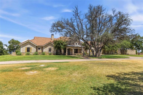 Photo of 51 Oak Hill Circle, Brownwood, TX 76801 (MLS # 21369312)