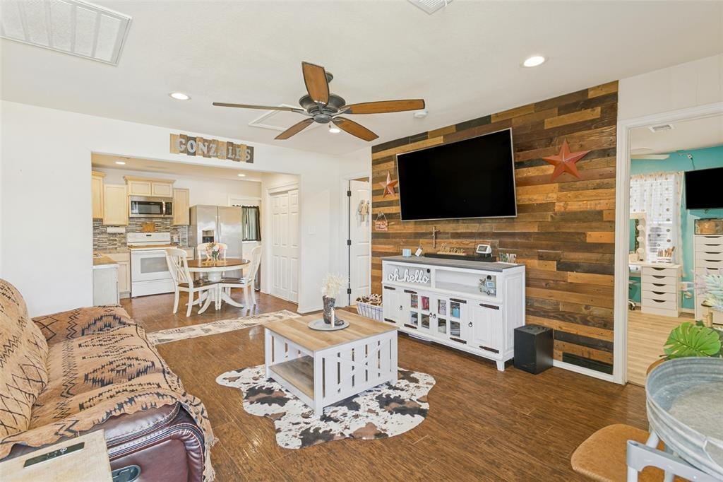 8405 Hanon Drive