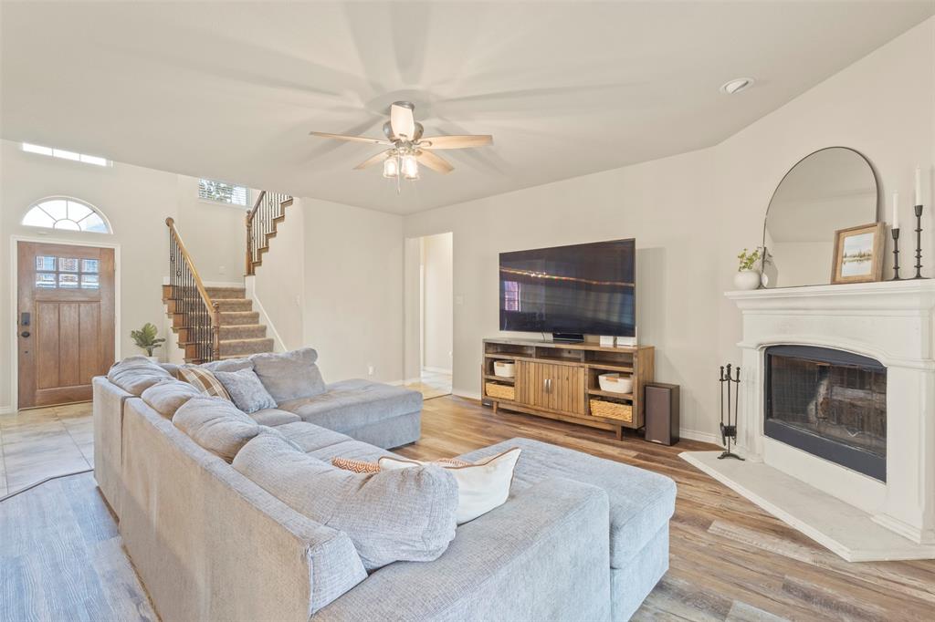 1320 White Water Lane