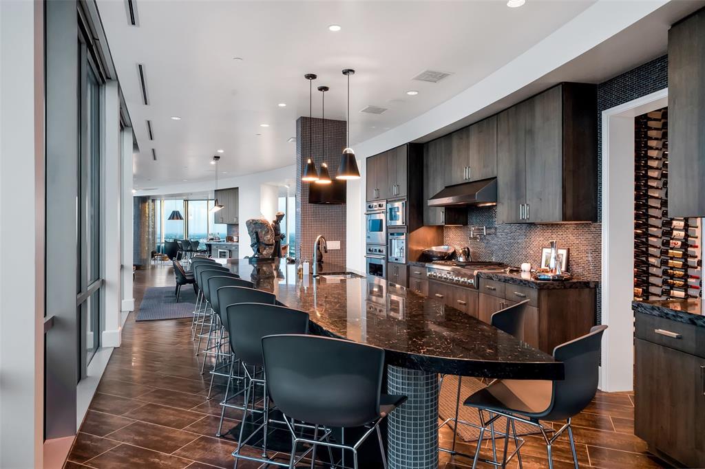 1301 Throckmorton Residences - Residential