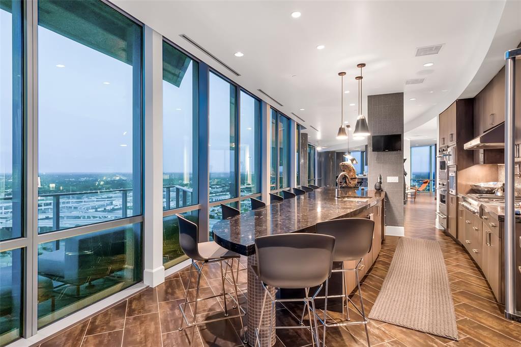 1301 Throckmorton Residences - Residential