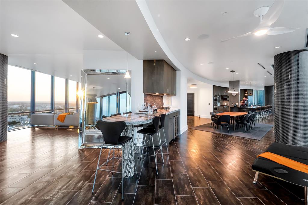 1301 Throckmorton Residences - Residential