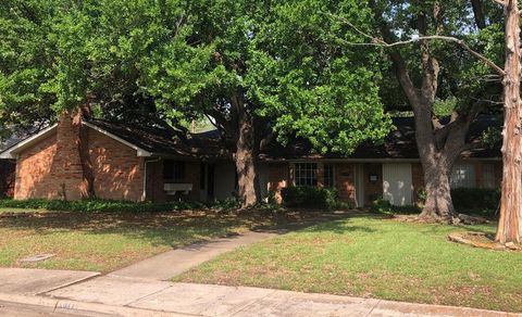 10427 Carry Back Place Dallas TX 75229