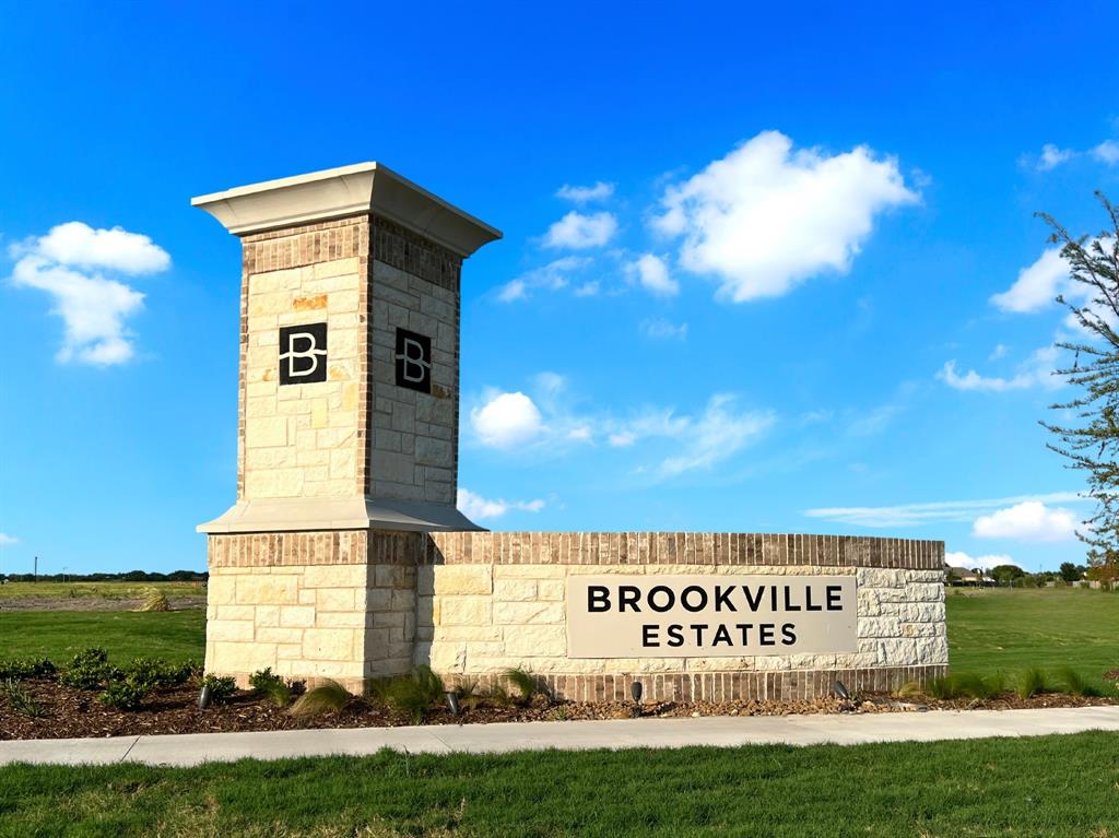 Brookville Estates - Residential