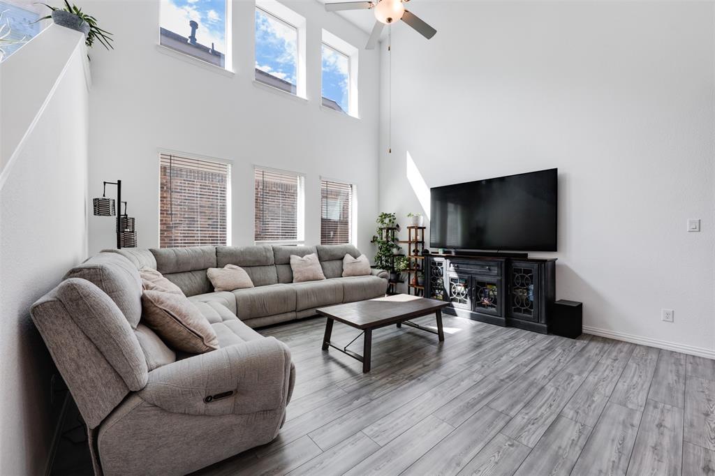 5418 Riverwalk Parkway