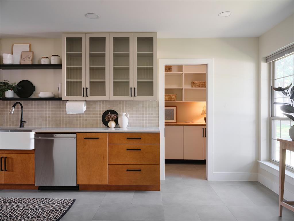 7116 Aberdeen Avenue