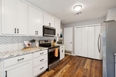 Tiny photo for 1019 Wayne Avenue, Duncanville, TX 75137 (MLS # 21100636)