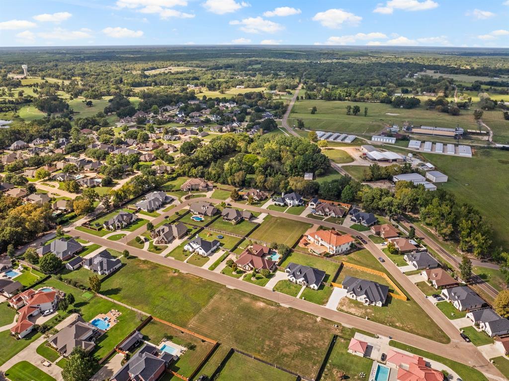 Country Club Estates - Land