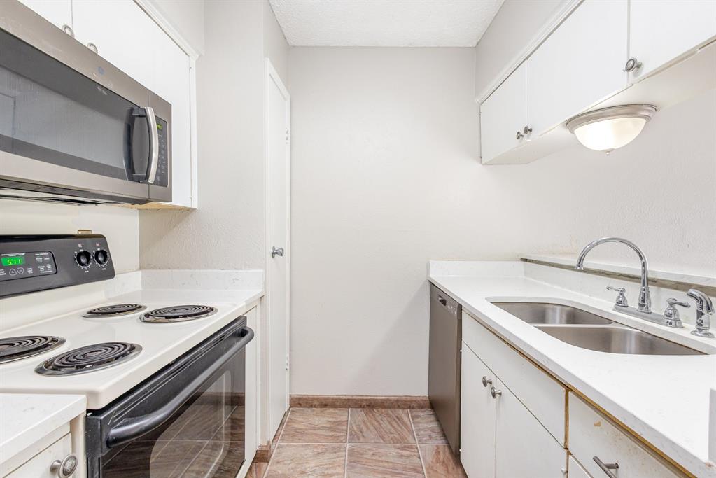 4859 Cedar Springs Road 256