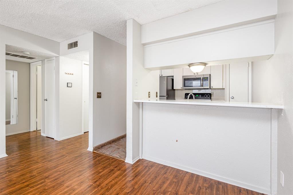 4859 Cedar Springs Road 256