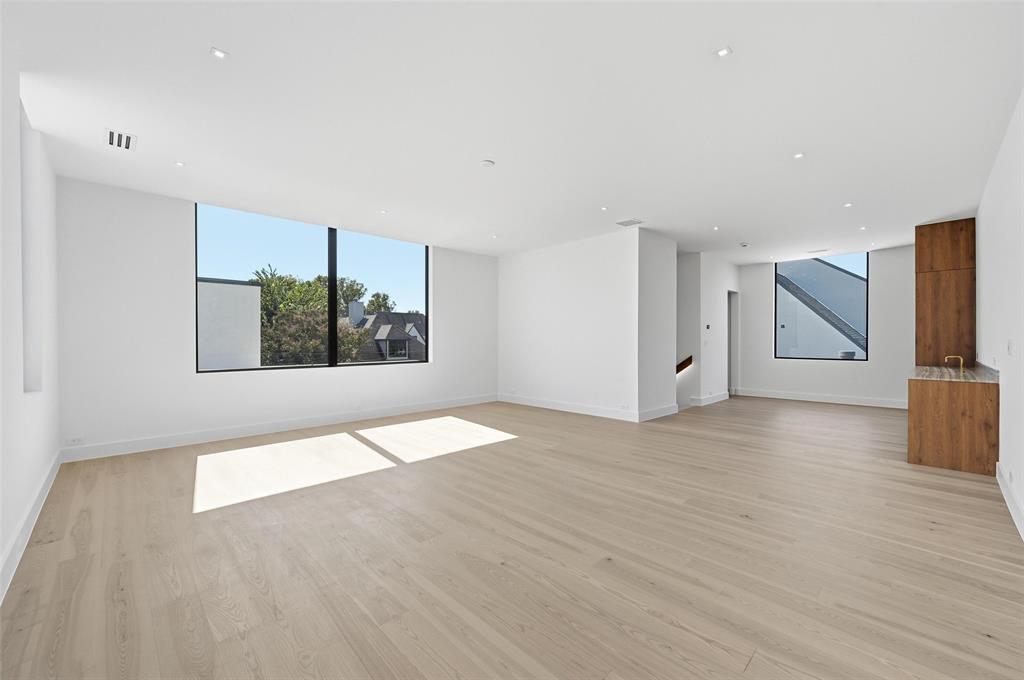 Inwood Road Estates - Residential