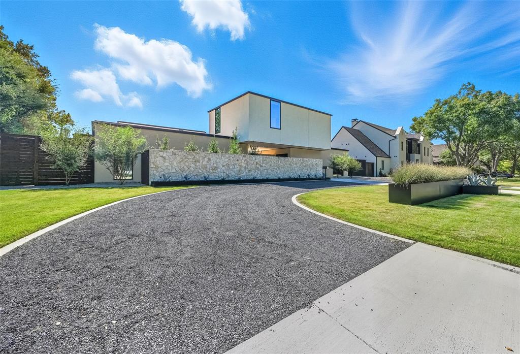 5820 Northmoor Drive