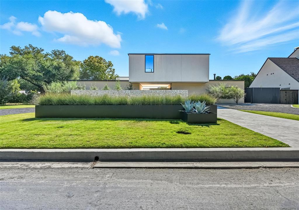 5820 Northmoor Drive