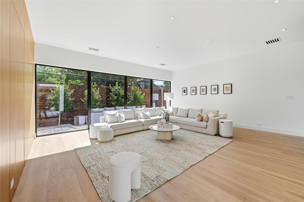 Inwood Road Estates - Residential