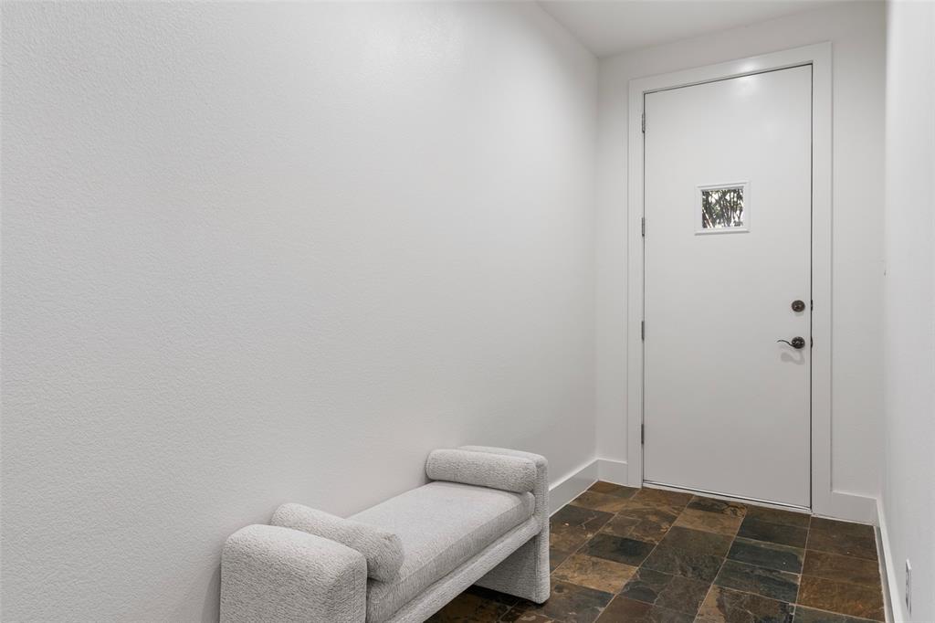 Carreras Twnhms Condos - Residential