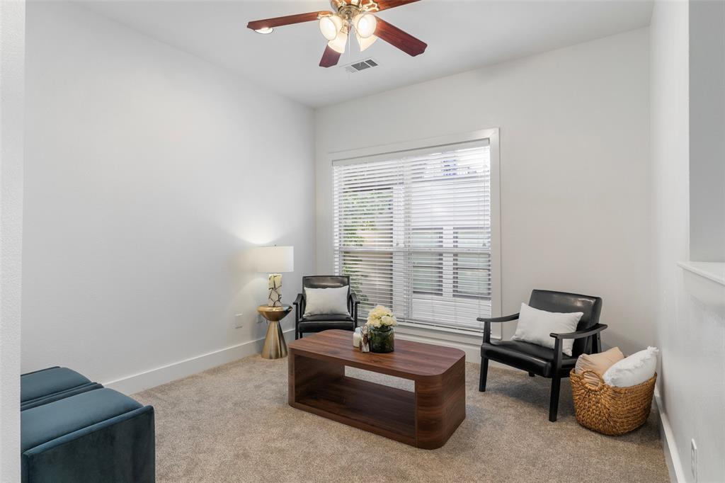 Carreras Twnhms Condos - Residential