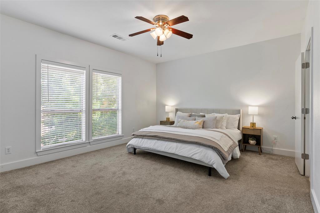 Carreras Twnhms Condos - Residential