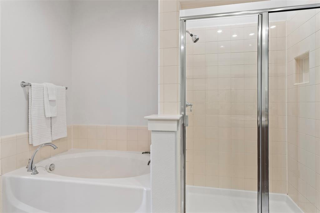 Carreras Twnhms Condos - Residential