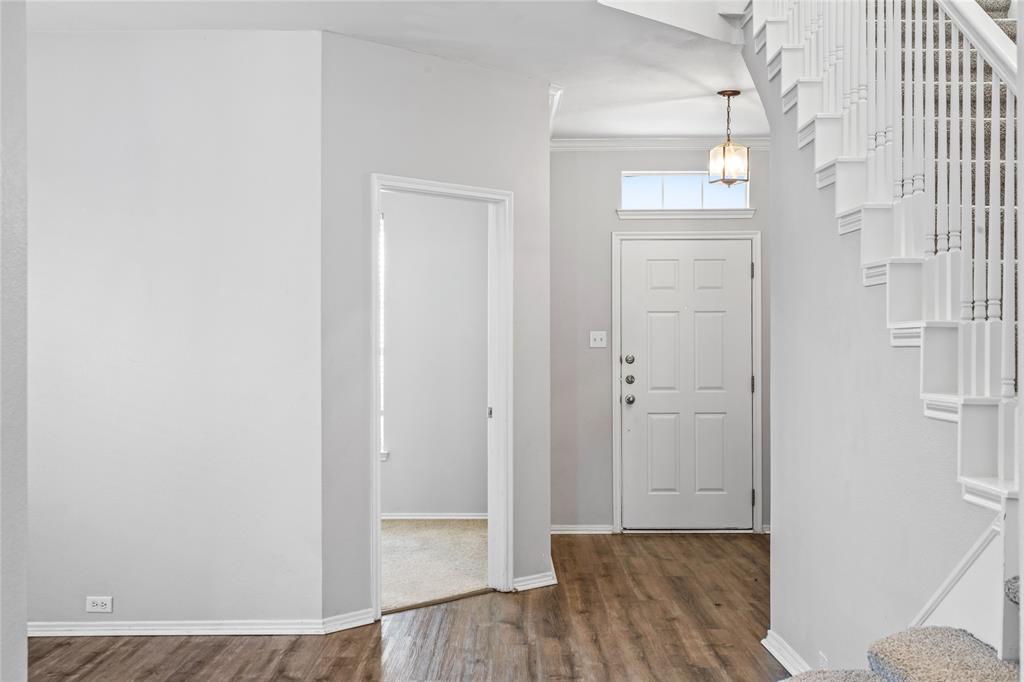 6900 Columbia Falls Drive