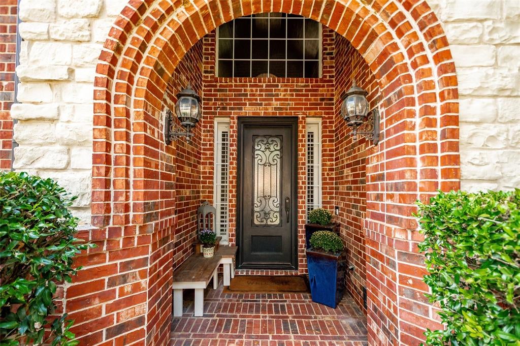 4319 Crown Knoll Circle
