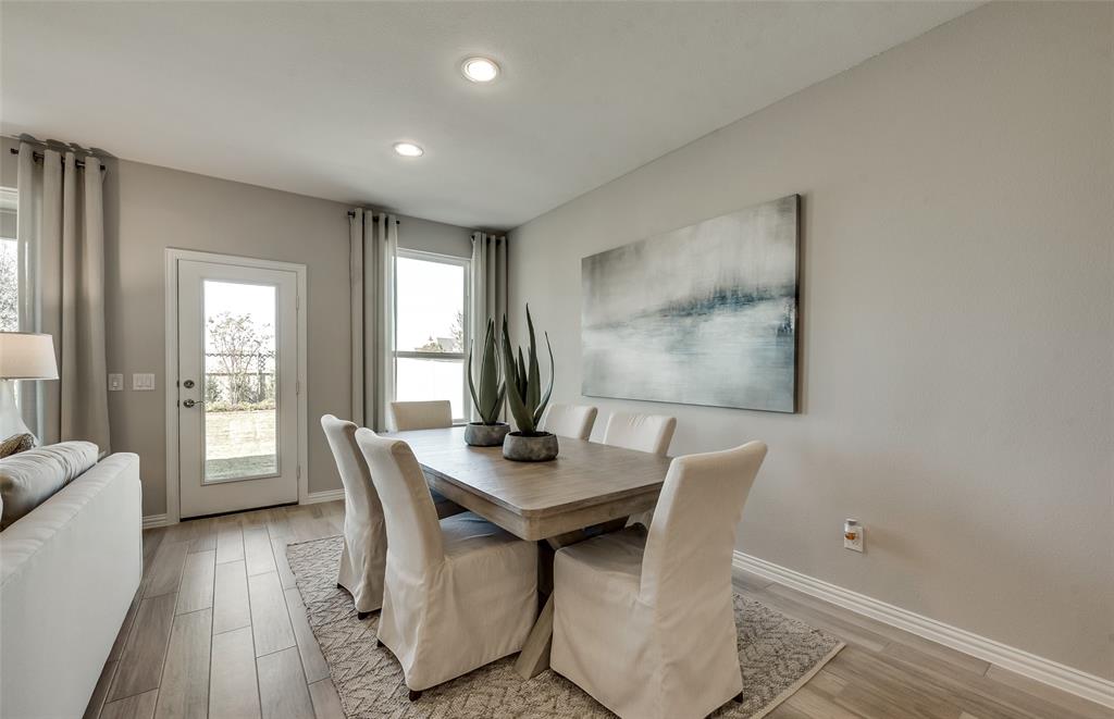 1801 Red Bud Trail