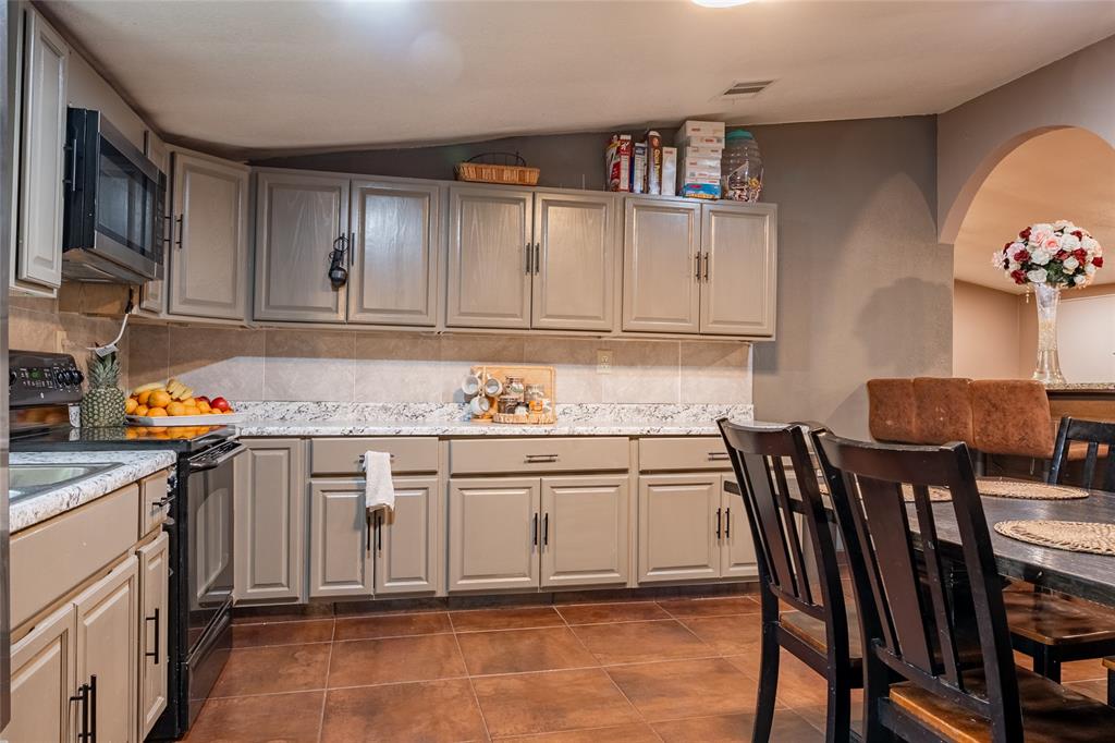 Potts J A 2nd Add - Residential