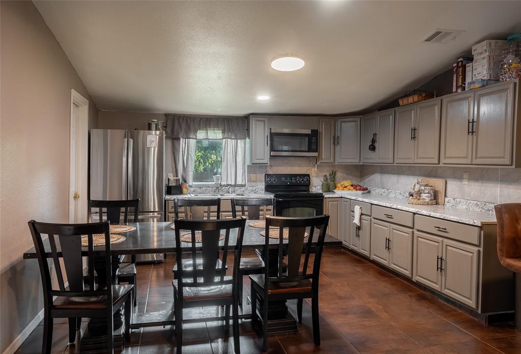 Potts J A 2nd Add - Residential