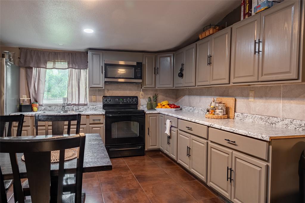 Potts J A 2nd Add - Residential