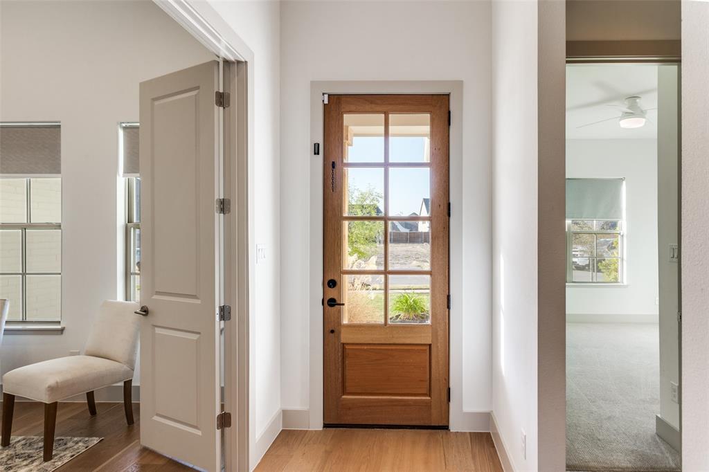 945 Highlands Avenue