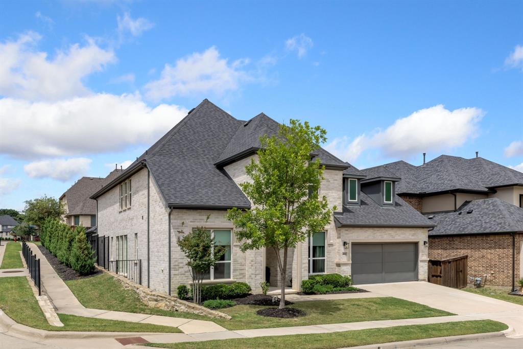 4000 Campania Court