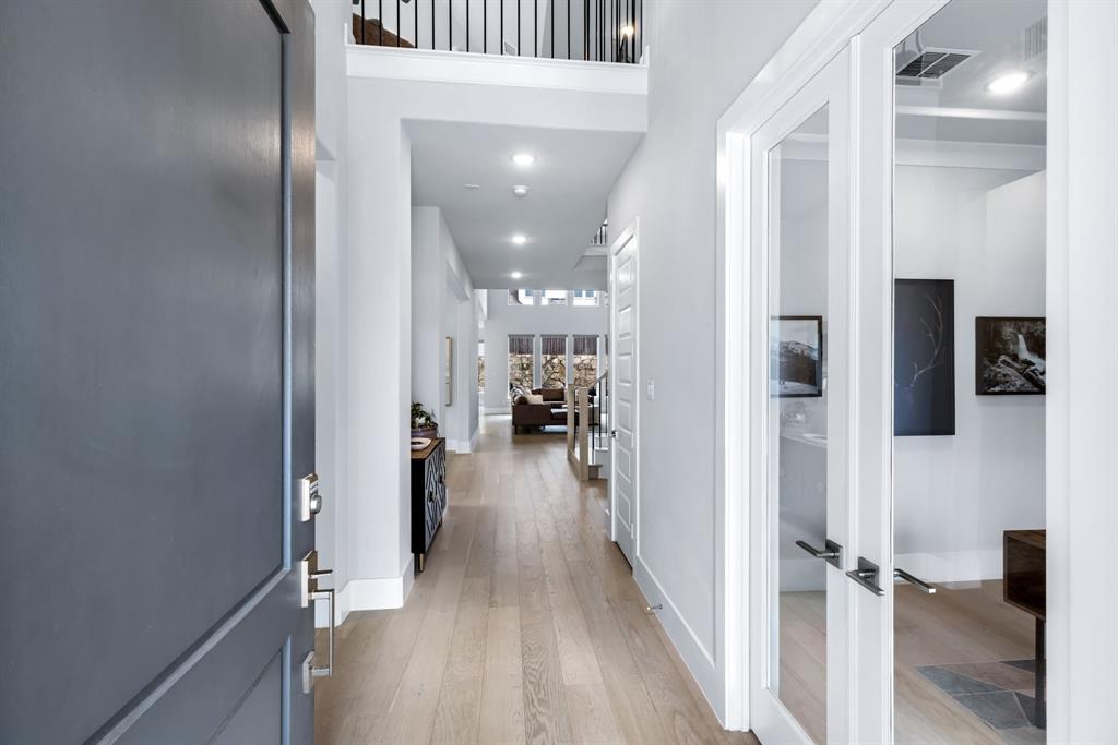 4000 Campania Court