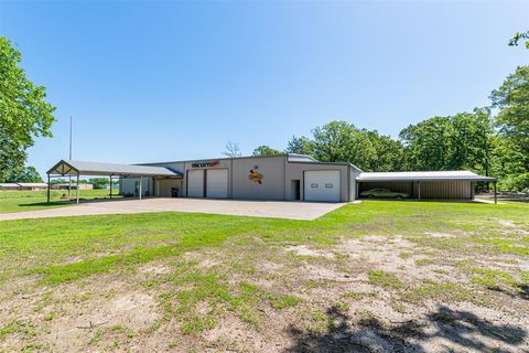 Photo of 129 Rs County Road 2222, Emory, TX 75440 (MLS # 21247121)